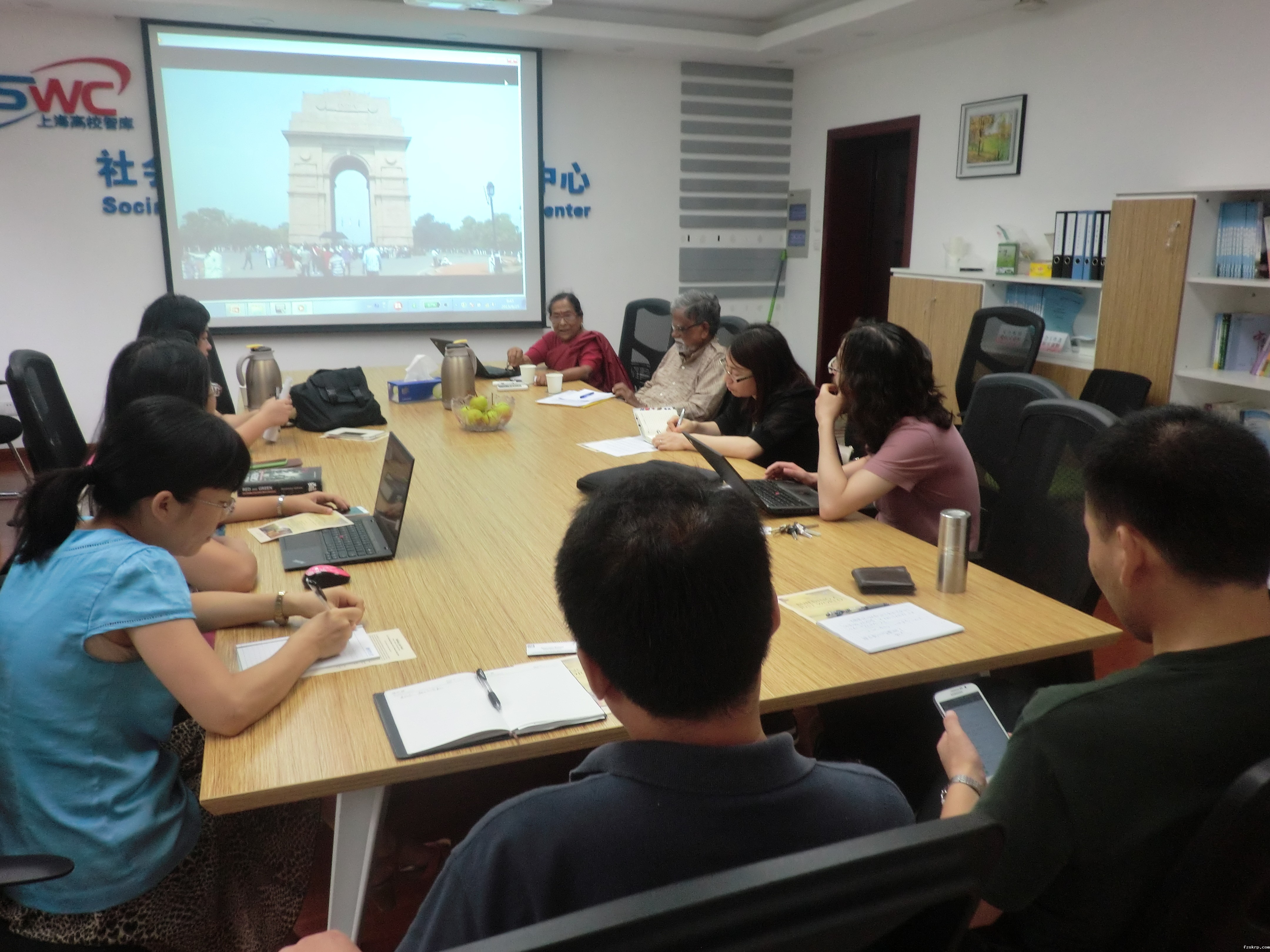 印度两位教授讲座现场